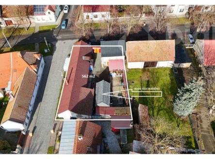 Prodej RD po kompl. rekonstrukci s možností  dvougen. bydlení a podnikání v Městci Králové | Prodej - dům/vila, 146 m²