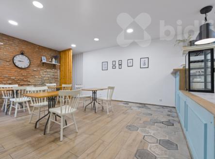bistro | Prodej - dům/vila, 195 m²