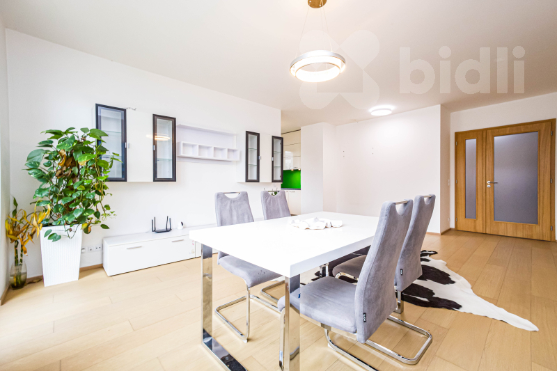 nájem byt 3+KK u traktorky