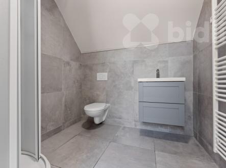 podkroví - byt | Prodej - nájemní dům, 195 m²