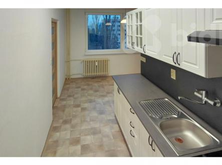 Pronájem bytu 3+1, 74 m2, lodžie 4 m2, výhled na Ještěd a Jizerské hory - Liberec, Broumovská | Pronájem bytu, 3+1, 74 m²