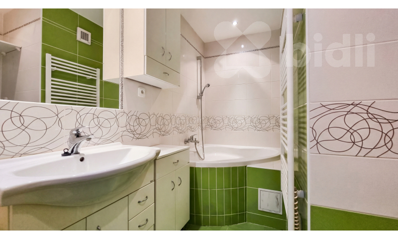 Pronájem bytu 3+1, 75 m2, Klášterec n/O, ul. J. Á. Komenského