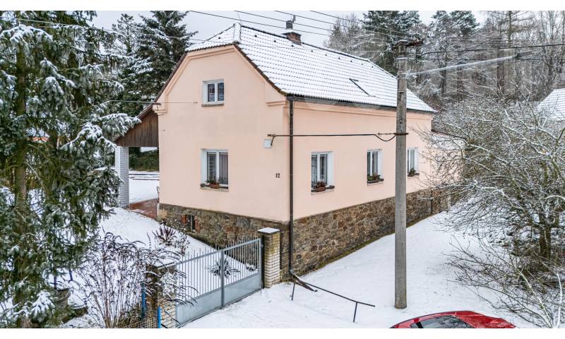 Exkluzivní prodej rodinný dům 6+1, pozemek 2013 m2, Nebřeziny