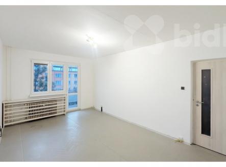 Pronájem bytu 2+1 s lodžií u nemocnice - Kadaň, ul. Chomutovská | Pronájem bytu, 2+1, 50 m²