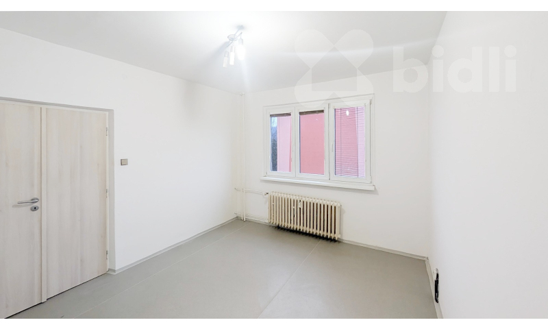 Pronájem bytu 2+1 s lodžií u nemocnice - Kadaň, ul. Chomutovská