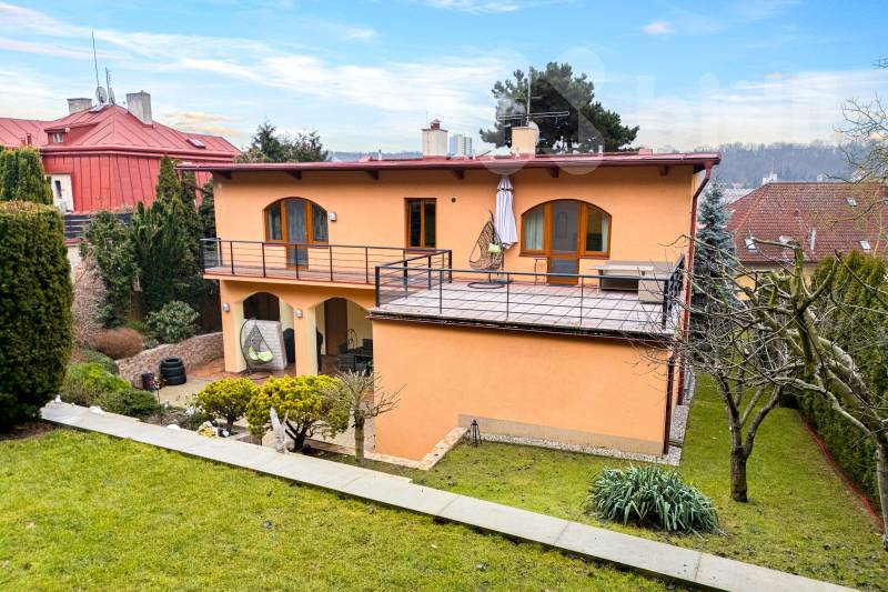 Jedinečná vila 6+1, Praha 4, Braník