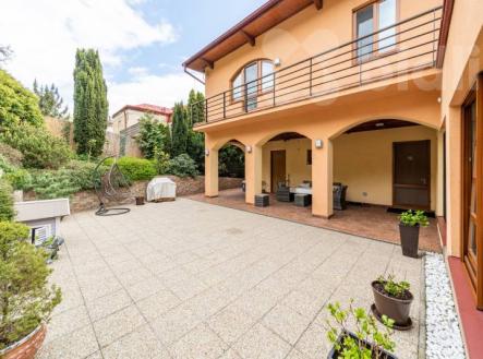 Jedinečná vila 6+1, Praha 4, Braník | Prodej - dům/vila, 350 m²