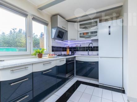 plně vybavená kuchyně | Prodej - chata/rekreační objekt, 55 m²