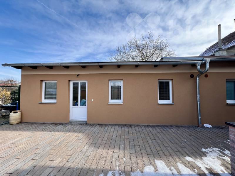 Pronájem bytu 1+1, 35m2, Mostkovice