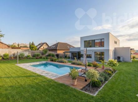 Luxusní RD 5+kk s pozemkem 936m2, Vlašim | Prodej - dům/vila, 203 m²