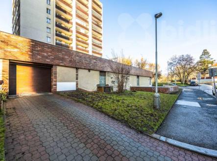 Prodej garáže 17 m2, Praha 10 - Strašnice | Prodej - malý objekt/garáž