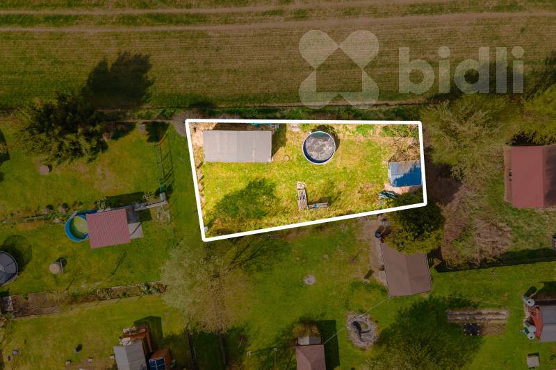 Prodej zahrady 306 m² s chatkou - Plzeň, klidná a soukromá lokalita