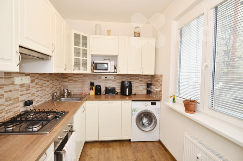 Pronájem bytu 2+1, 57 m2, panel, Praha Vokovice