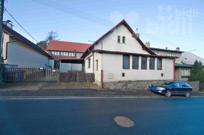 Prodej komerčního objektu 194 m2, pozemek 384 m2 Vidovice - Kunice