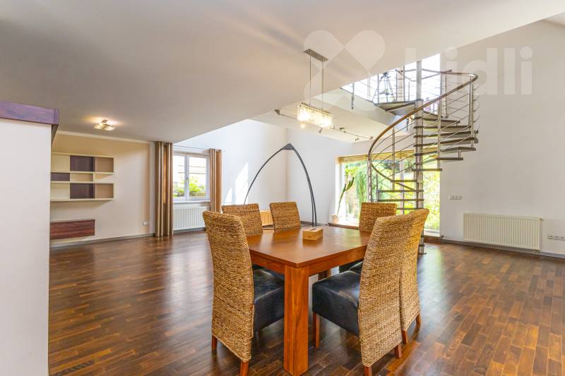 Prodej rodinného domu 5+kk, 282 m2 ,pozemek 1607 m2,Srubec u Českých Budějovic