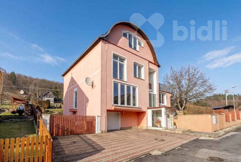 Prodej domu 368 m2, pozemek 1097 m2, Pod Vrchem - Děčín
