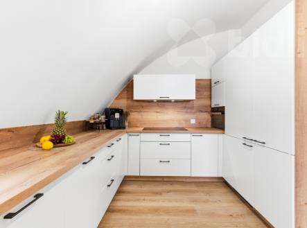Prodej domu 368 m2, pozemek 1097 m2, Pod Vrchem - Děčín | Prodej - dům/vila, 281 m²