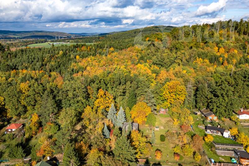 Zahrada 560 m2 přímo u lesa