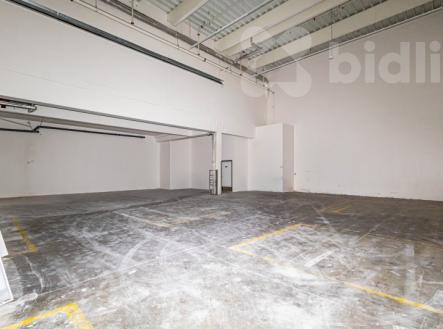 Pronájem, skladovacích prostor v Orlice parku, Hradec Králové | Pronájem - skladovací prostor, 150 m²