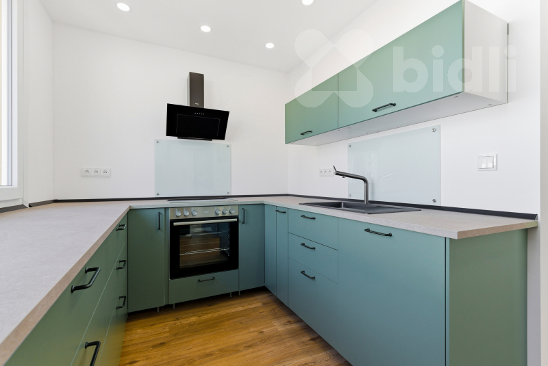 Prodej bytu 3+1, 63 m2, Třešňová, Krupka