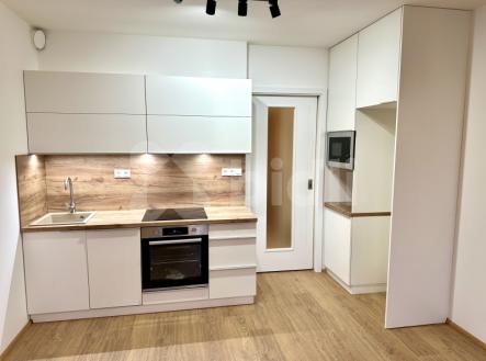 Pronájem, Byt 2+Kk, 40m2, Smilova ulice,  Pardubice, | Pronájem bytu, 2+kk, 40 m²