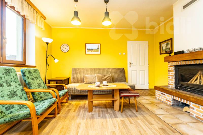 Prodej domu se dvěma apartmány 220 m2 - Studená