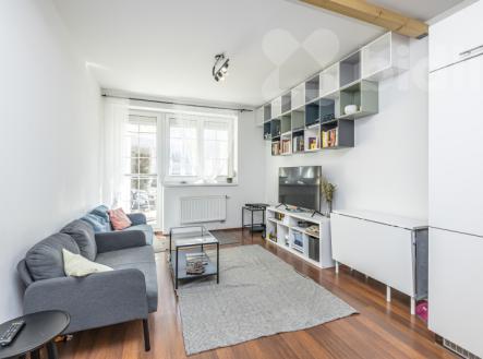 Prodej bytu 3+kk, 68,7 m2, předzahrádkou 156,2 m2, garáží a sklepem | Prodej bytu, 3+kk, 59 m²