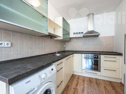 Pronájem světlého bytu 2+kk, 45 m2 + sklep 5 m2, Praha - Michle | Pronájem bytu, 2+kk, 45 m²