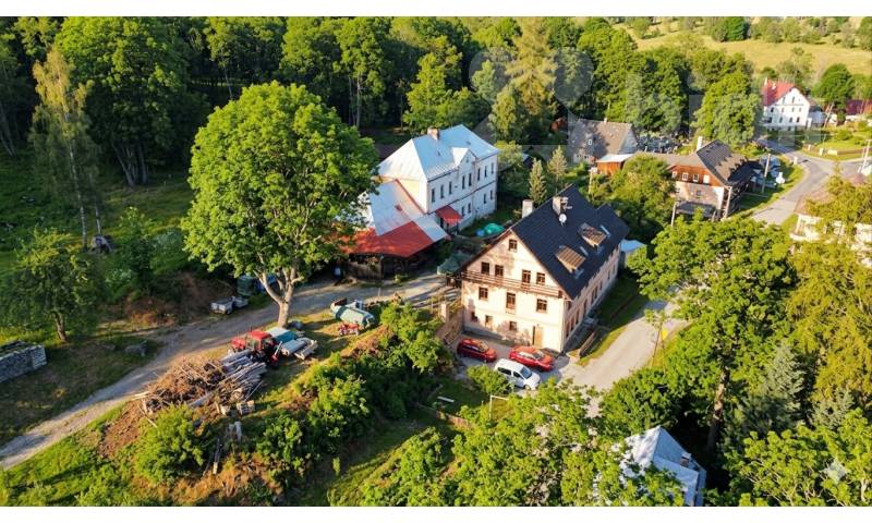 Prodej apartmánový dům 600 m2 , pozemek 714 m2-  České Žleby, Na Zlaté stezce,