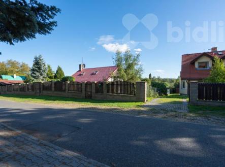 Rodinný dům 5+1 a 1+kk se zahradou, k pronájmu v Kamenici | Pronájem - dům/vila, 153 m²