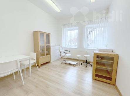 Podnájem komerčního prostoru v centru Třeboně. | Pronájem - obchodní prostor, 16 m²