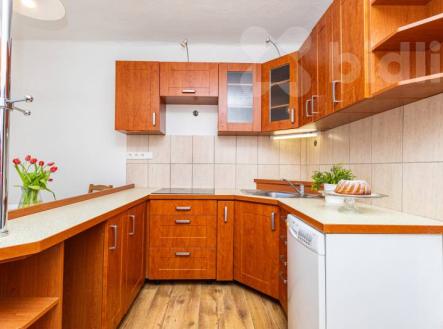 Rodinný dům 4+1 se zahradou ve Štíhlicích, Praha - východ | Prodej - dům/vila, 120 m²
