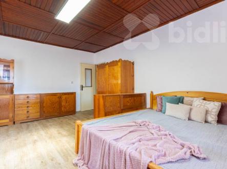 Rodinný dům 4+1 se zahradou ve Štíhlicích, Praha - východ | Prodej - dům/vila, 130 m²