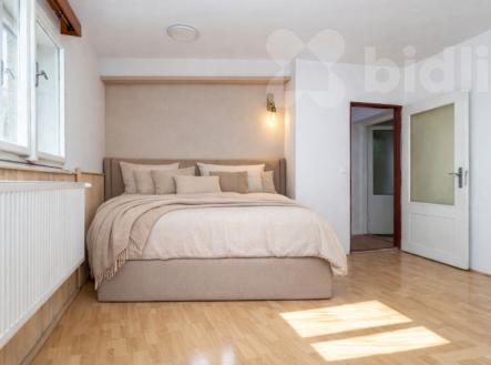 Rodinný dům 4+1 se zahradou ve Štíhlicích, Praha - východ | Prodej - dům/vila, 130 m²