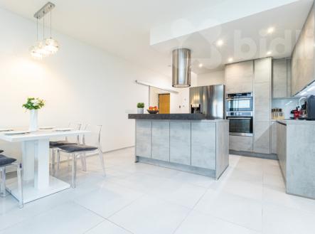 3+kk s terasou Rezidence Nové Chabry, Praha 8 | Prodej bytu, 3+kk, 83 m²