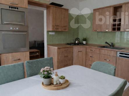 Prodej slunného bytu 3+1, 72 m2, Vsetín - ul. Dětská | Prodej bytu, 3+1, 75 m²