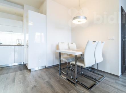 JIDELNI STUL | Prodej bytu, 3+kk, 73 m²