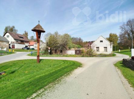 Prodej rodinného domu 160m2 s velkým dvorem  - Peč-Lidéřovice | Prodej - dům/vila, 160 m²