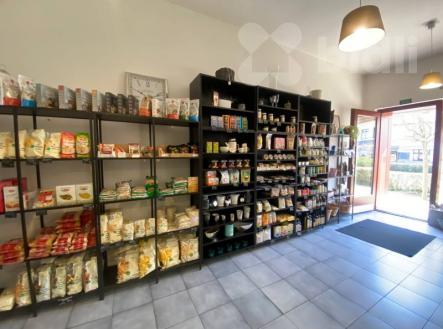 Pronájem obchodního prostoru v centru Vizovic | Pronájem - obchodní prostor, 70 m²
