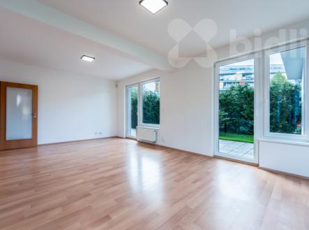 Prodej bytu 2+kk, 61m2, terasa 50m2 + předzahrádka 78m2 | Prodej bytu, 2+kk, 63 m²