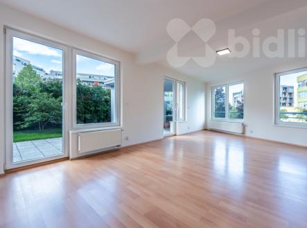 Prodej bytu 2+kk, 61m2, terasa 50m2 + předzahrádka 78m2 | Prodej bytu, 2+kk, 63 m²