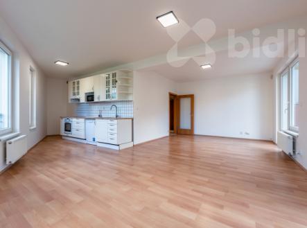 Prodej bytu 2+kk, 61m2, terasa 50m2 + předzahrádka 78m2 | Prodej bytu, 2+kk, 63 m²