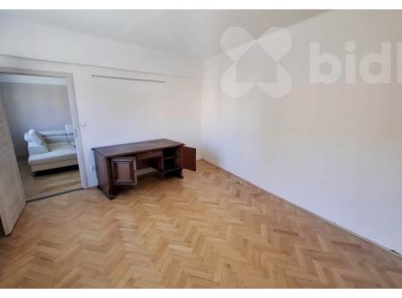 Pronájem zrekonstruovaného bytu 3+1 108m2- Erbenova, Jihlava | Pronájem bytu, 3+1, 108 m²