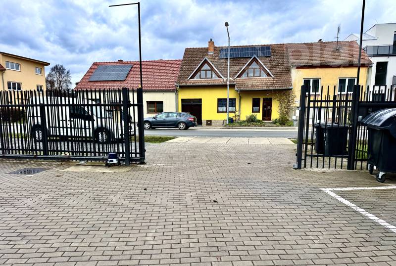 Prodej stavebního pozemku 942m u Brna