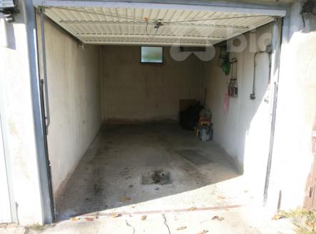 Pronájem garáže, Hradec Králové | Pronájem - malý objekt/garáž