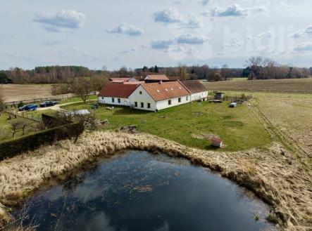 dron | Prodej - dům/vila, 200 m²