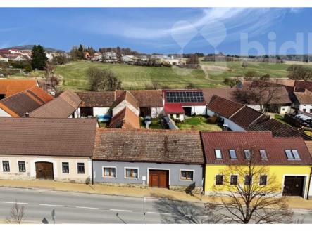 Prodej rodinného domu Ločenice 450 m2, pozemek 1630 m2 | Prodej - dům/vila, 65 m²