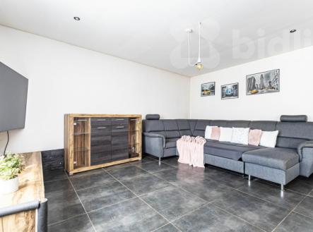 Prodej rodinného domu Ločenice 450 m2, pozemek 1630 m2 | Prodej - dům/vila, 65 m²