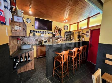 Prodej komerčních prostor v Havlíčkovo kolonii s možností úpravy na bytové prostory | Prodej bytu, jiný, 75 m²