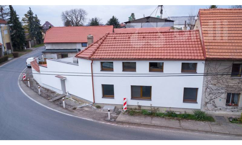 Pohled na dům od ulice